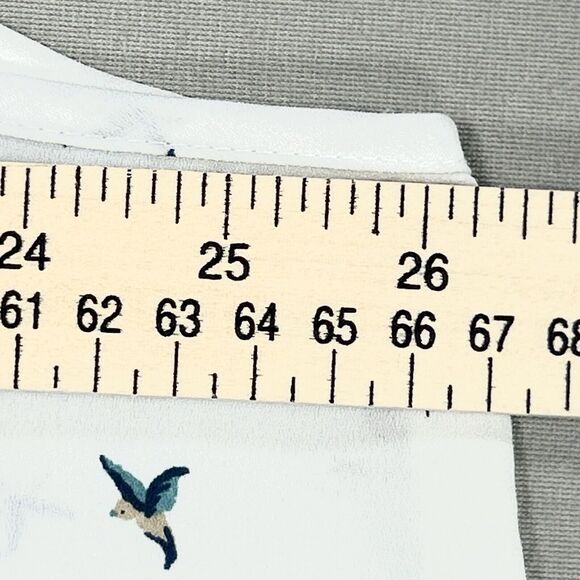 Torrid Top Women's 3 3X White Cottagecore Boho Beachy Birds Criss Cross Flutter - Picture 10 of 14